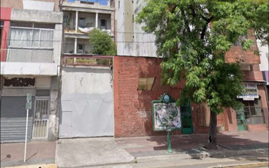 ID 13732 – Lote / Juan de Garay 912 e/t Tacuari y B. de Irigoyen. CABA